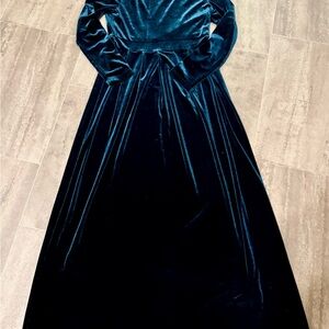 Luxurious Velvet Long Sleeve Dress - Deep Teal